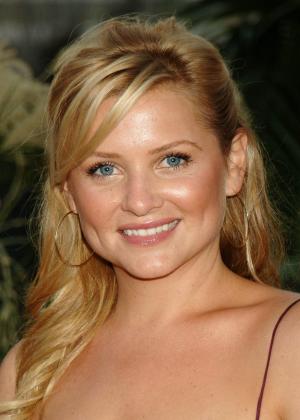 Jessica Capshaw